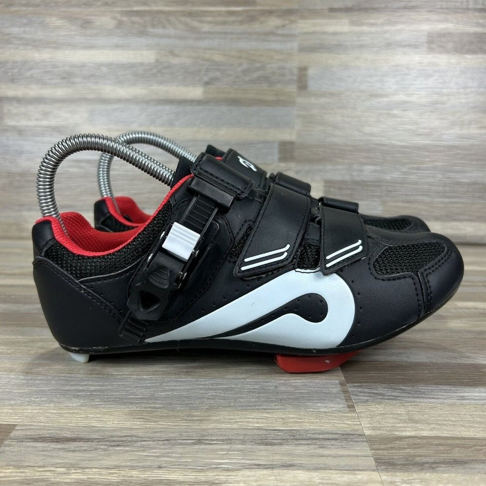 Peloton Women’s Size 7 (EU 38) Cycling Shoes Cleats PL-SH-02 With Delta Clips